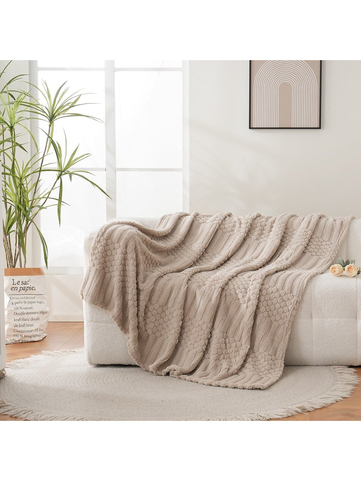 Throw Blanket for Couch-Soft White Boho Bed Throw Blanket,Fleece Cozy Blanket for Autumn,Cute White Fluffy Lightweight Blankets&Throws for Sofa,Chair,Home Decor,Woman,Man