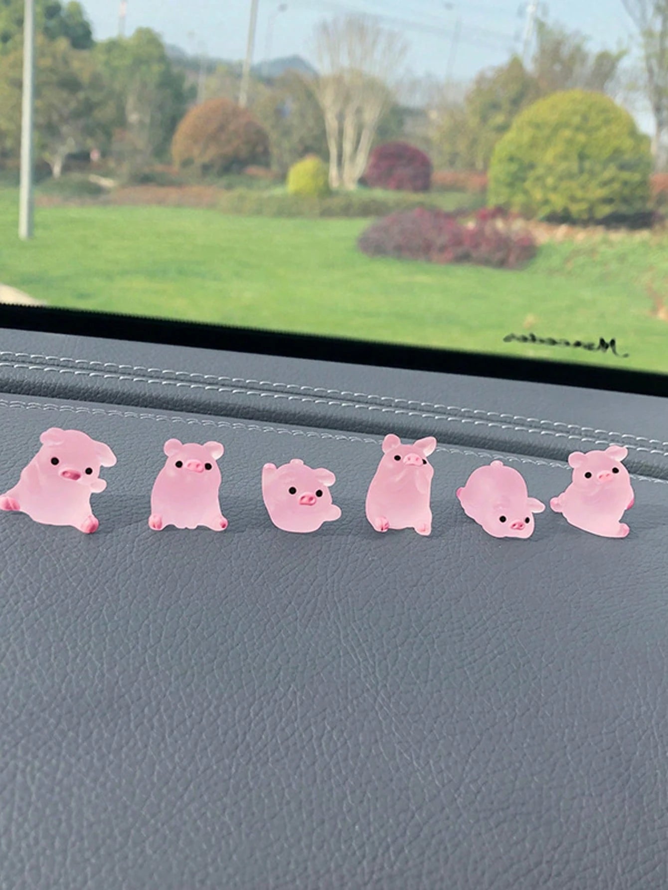4Pcs Set Cute White Cartoon Cat Miniature Dashboard Decor - ABS Resin Figurines, Fit for Vehicle Interior Accessories