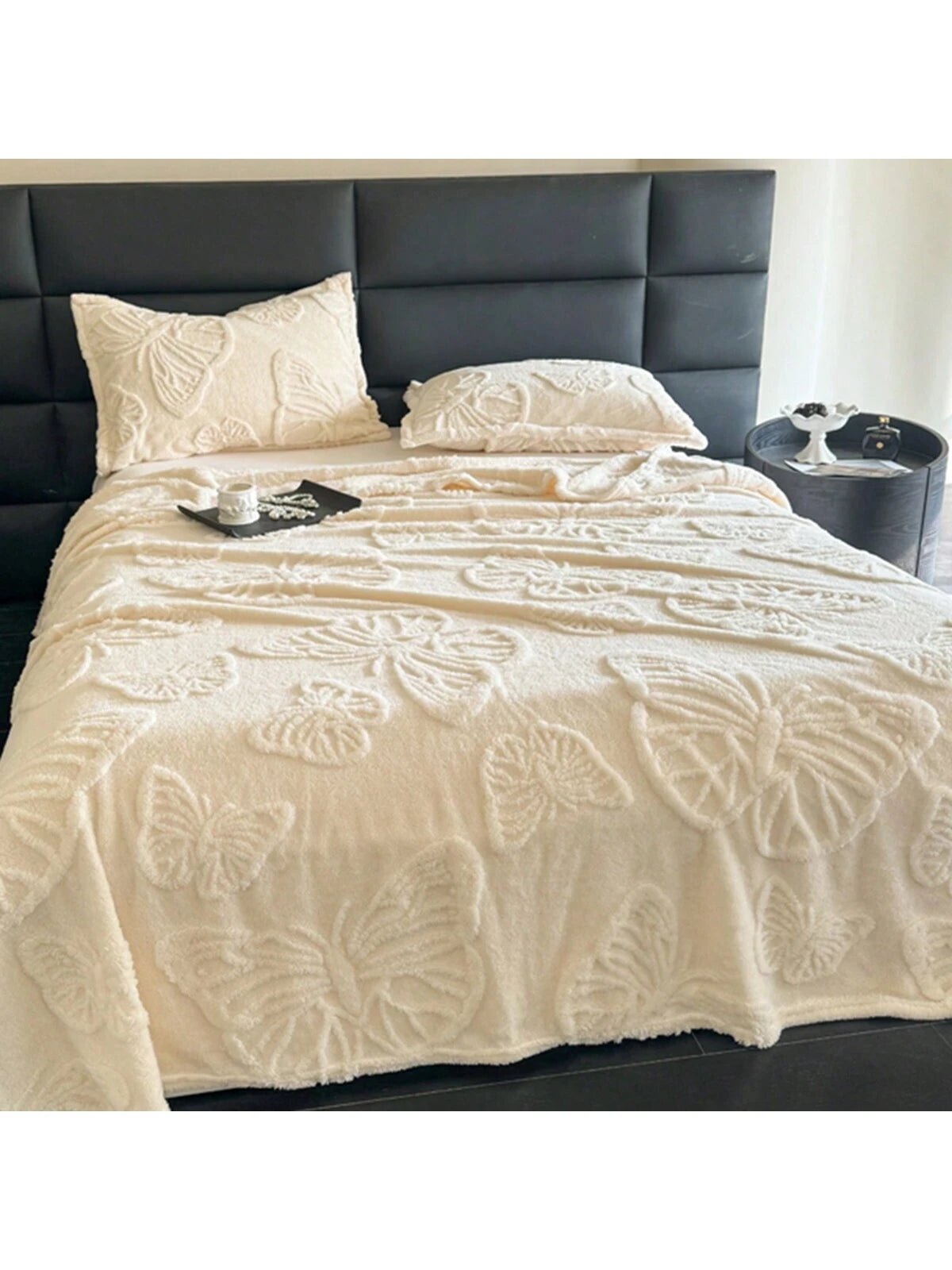 1Pc Super Soft Taffeta Jacquard Solid Color Blanket, Modern Raised Pattern Solid Color Plush Throw Blanket Gift, Suitable for Living Room, Sofa, Bedroom, Machine Washable