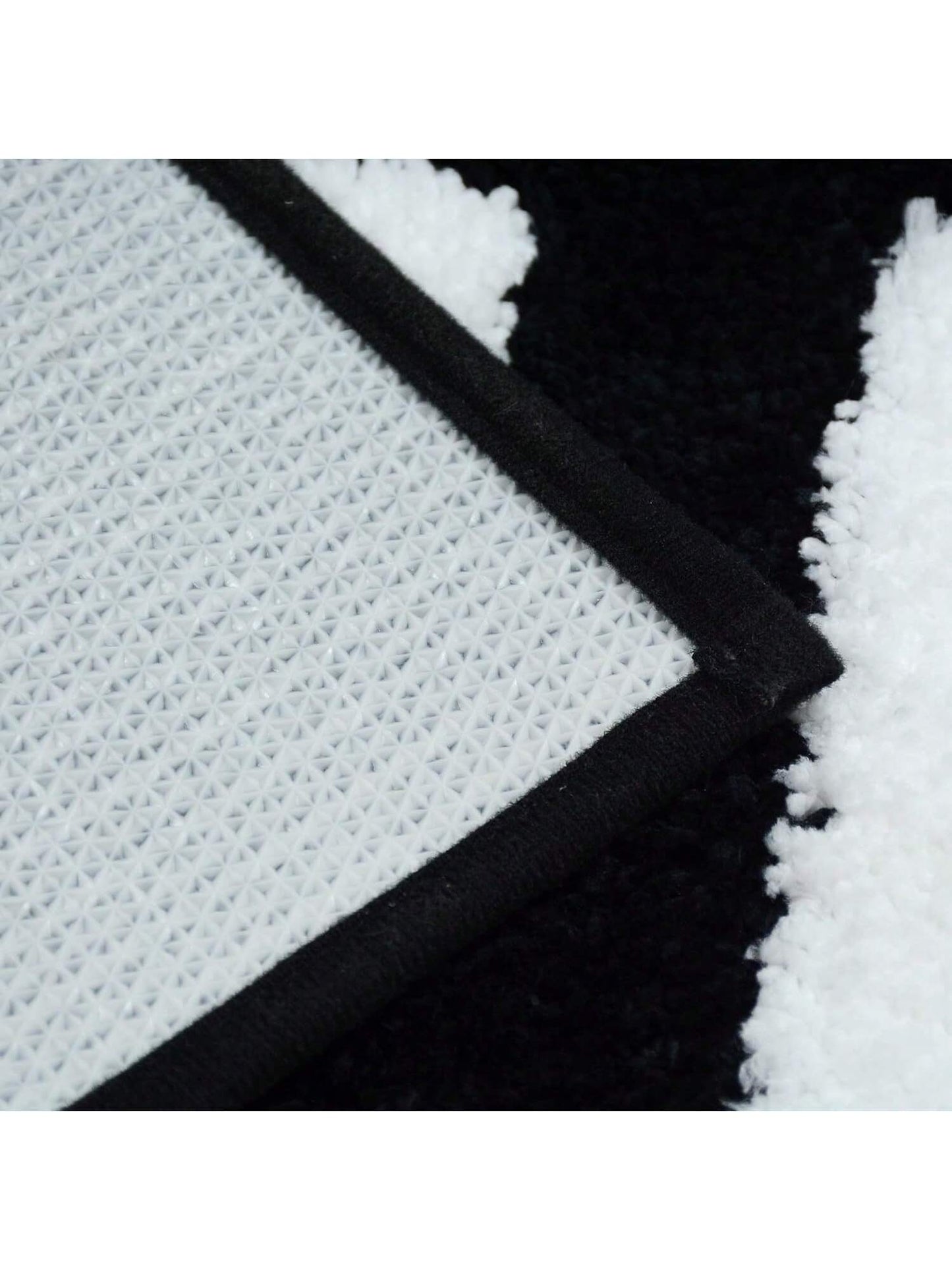 1Pc 20" X 32" Bathroom Mat Non-Slip Microfiber Absorbent Bathroom Rug for Apartment Black Bathroom Mat for Tub and Shower Machine Washable Cute Bathroom Rug Fun Bathroom Decor
