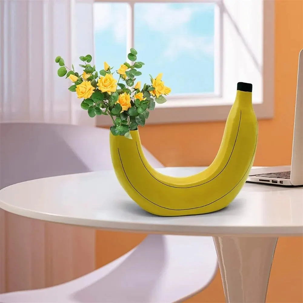 Banana Vase Resin Flower Vase Cute Banana Shape Tabletop Decorative Vase for Flowers Arrangement Living Room Bedroom Home Decor