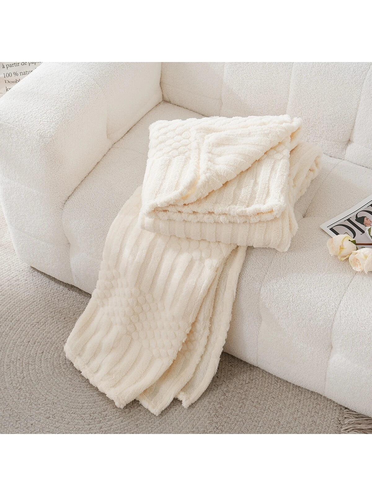 Throw Blanket for Couch-Soft White Boho Bed Throw Blanket,Fleece Cozy Blanket for Autumn,Cute White Fluffy Lightweight Blankets&Throws for Sofa,Chair,Home Decor,Woman,Man