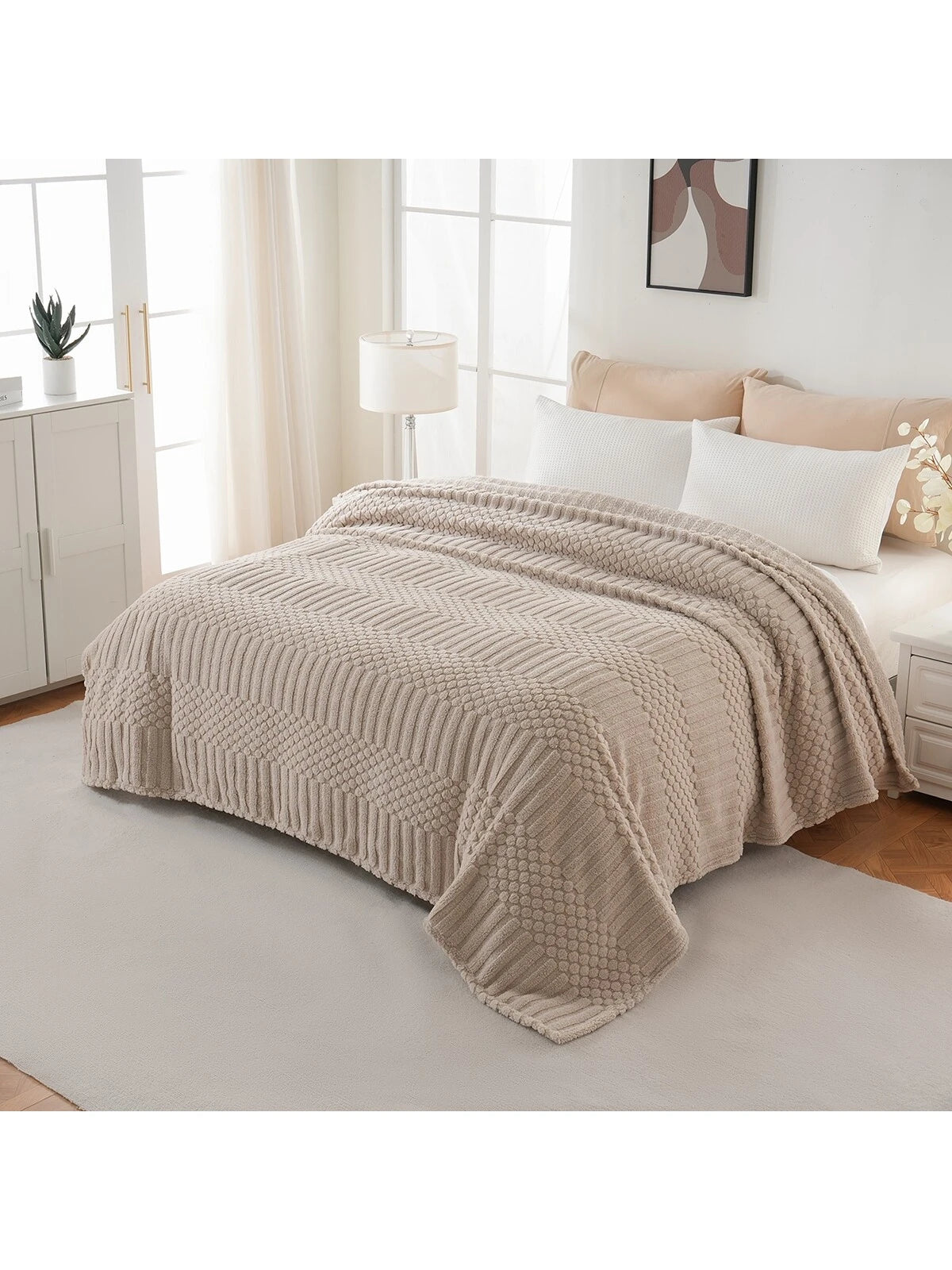 Throw Blanket for Couch-Soft White Boho Bed Throw Blanket,Fleece Cozy Blanket for Autumn,Cute White Fluffy Lightweight Blankets&Throws for Sofa,Chair,Home Decor,Woman,Man