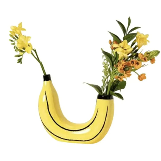 Banana Vase Resin Flower Vase Cute Banana Shape Tabletop Decorative Vase for Flowers Arrangement Living Room Bedroom Home Decor