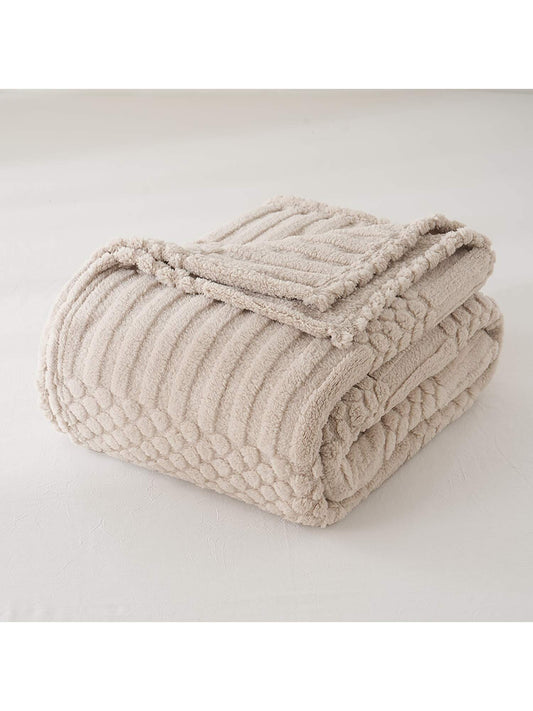 Throw Blanket for Couch-Soft White Boho Bed Throw Blanket,Fleece Cozy Blanket for Autumn,Cute White Fluffy Lightweight Blankets&Throws for Sofa,Chair,Home Decor,Woman,Man